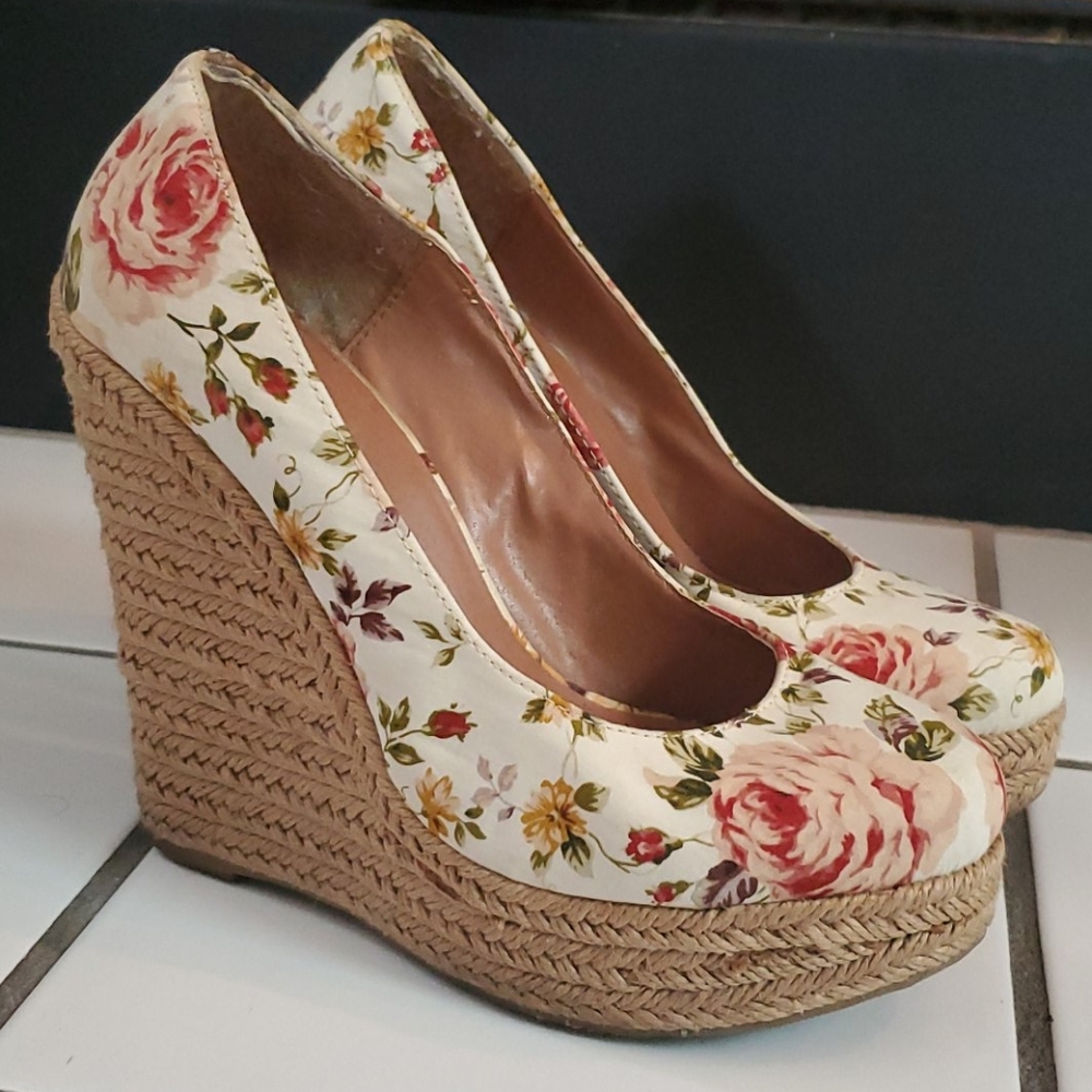 Womens Platform Wedge